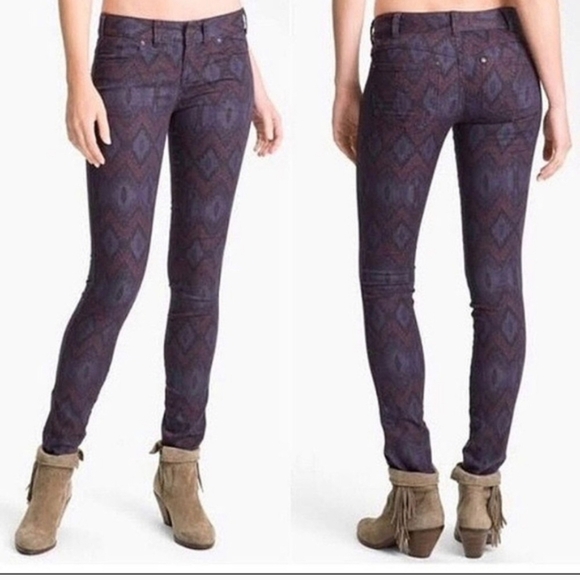 Free People Purple Aztec Tribal Print Skinny Jeans - Size 26 Great Condition - Picture 1 of 4